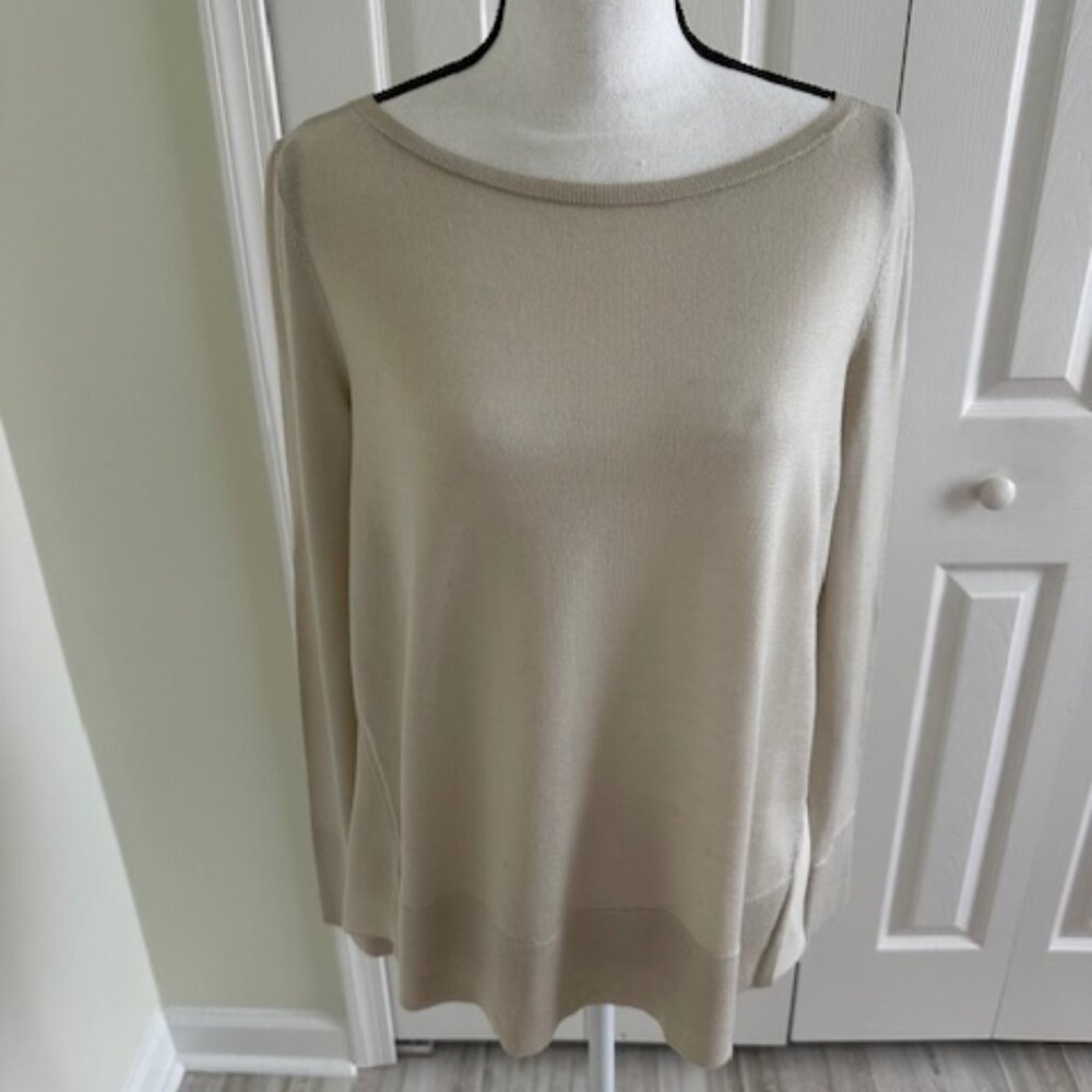 Lafayette 148 New York Light Grey/Pearl Crew Neck Top